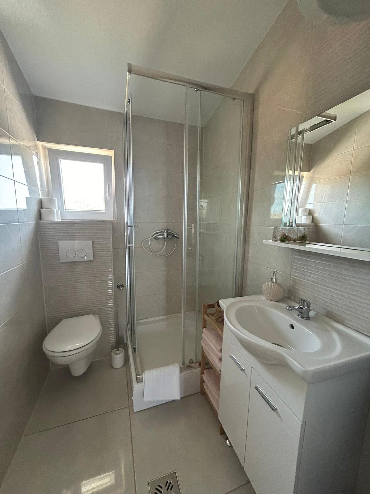 Apartman Lorna Turanj Exterior foto